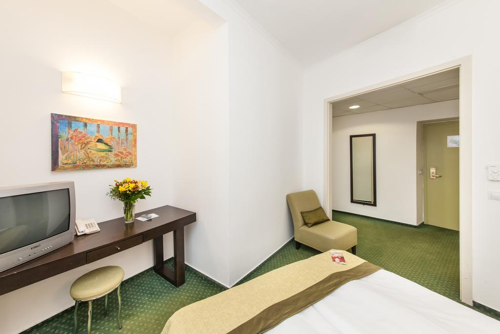 Hotel Vitkov Prague Luaran gambar