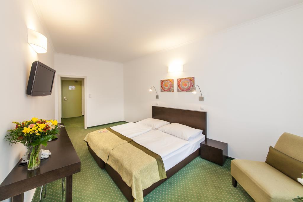 Hotel Vitkov Prague Luaran gambar