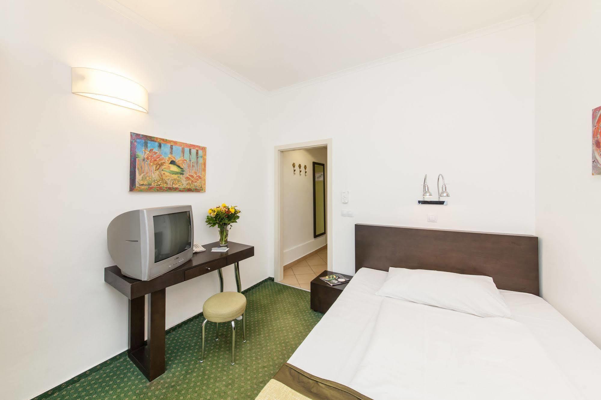 Hotel Vitkov Prague Luaran gambar